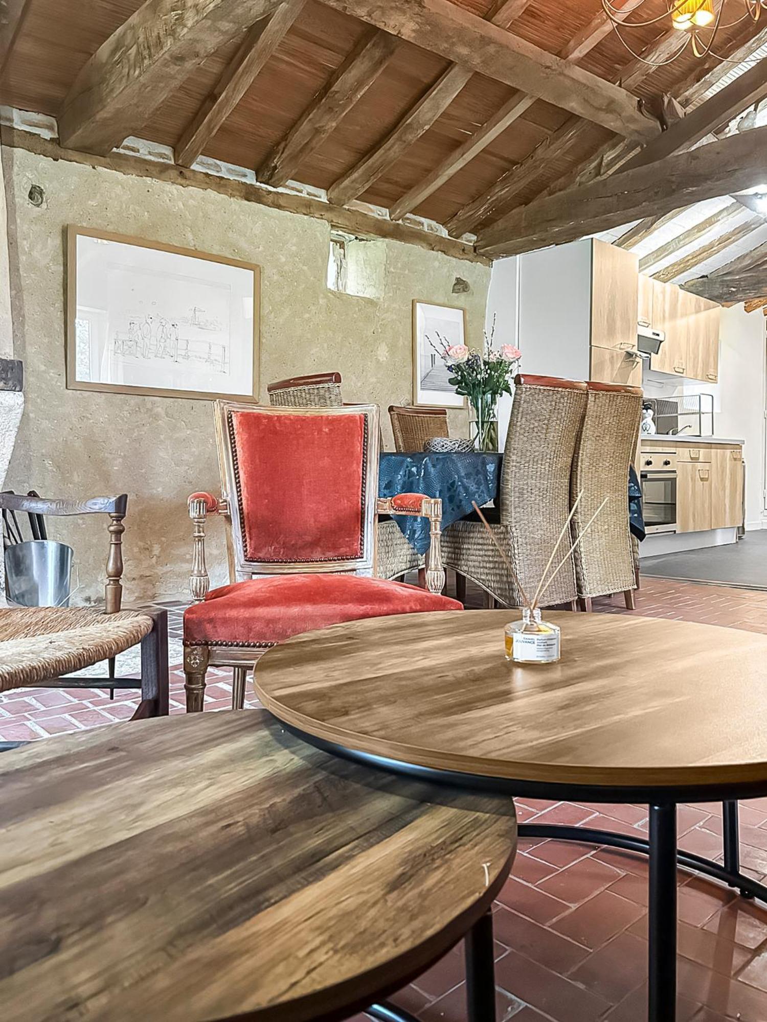 Le Clos Des Ecorcins - Terrasse - Parking Prive Saint-Amand-sur-Sevre Extérieur photo
